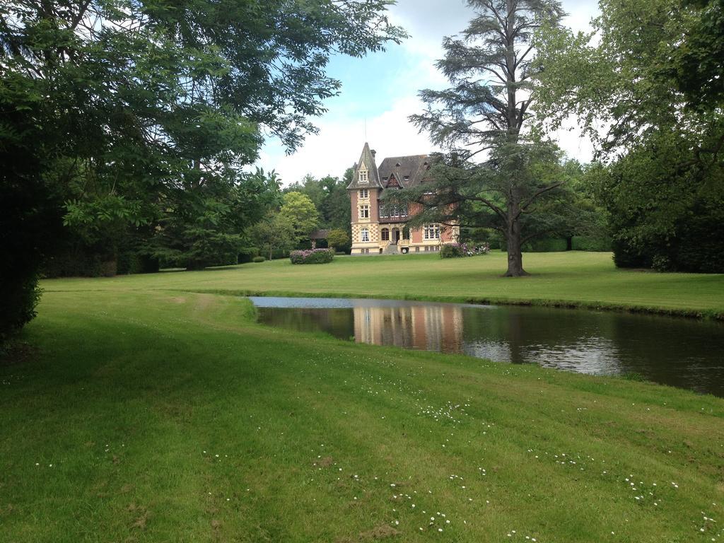 Le Manoir De Benedicte B&B Cahan Екстер'єр фото